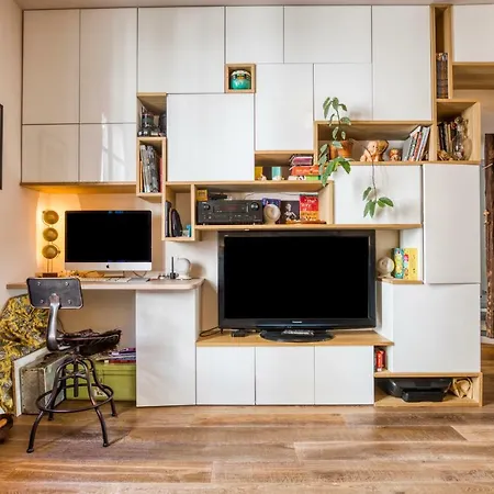 Spacious Designer 2 Bedrooms Near Bastille パリ