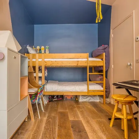 Spacious Designer 2 Bedrooms Near Bastille